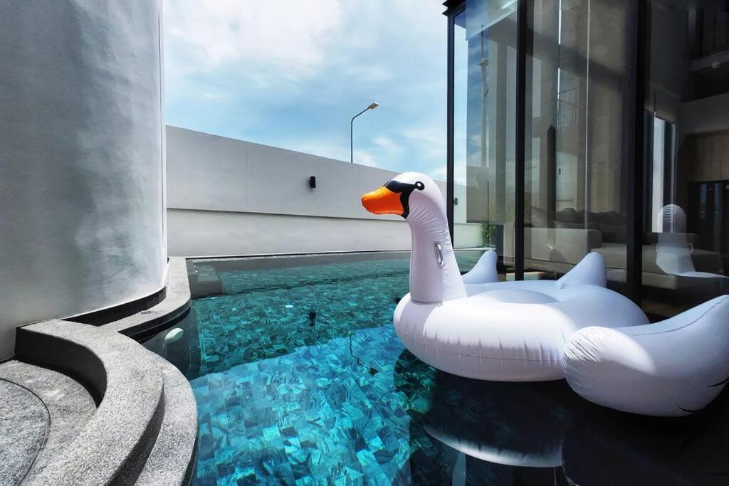 Pupae Pool Inara Villa